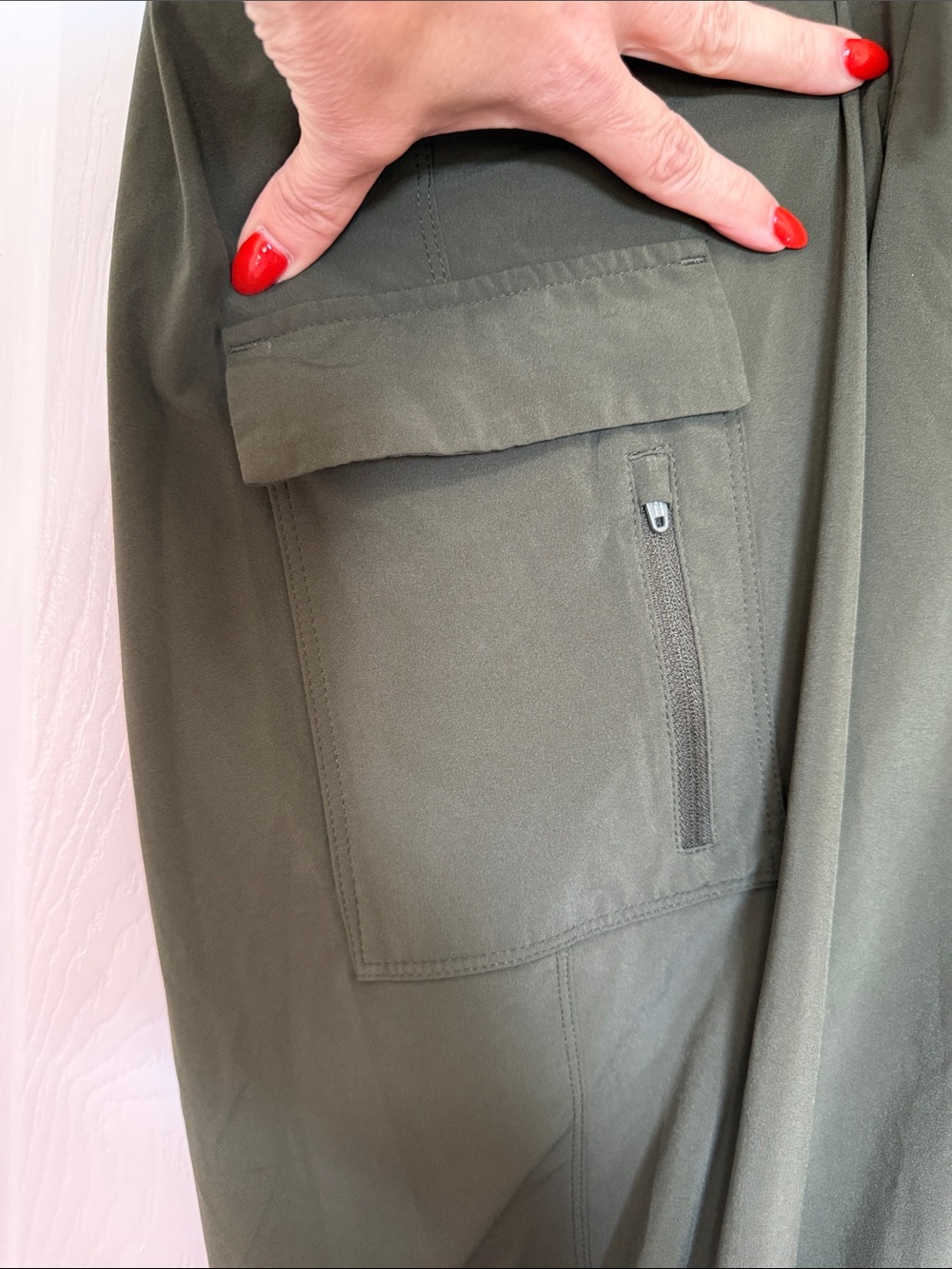 Target Women’s All in Motion Cargo Jogger Pants – Olive Green – Size Large - Picture 3 of 12